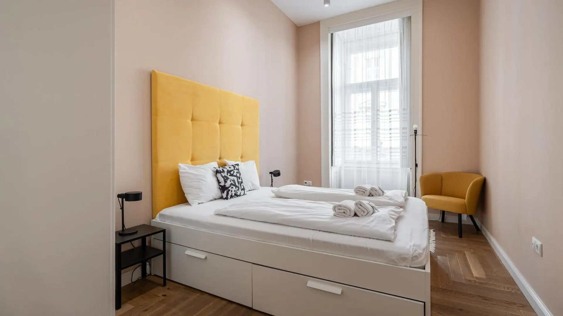 Ventura Ridge Apartment Budapest 0*,