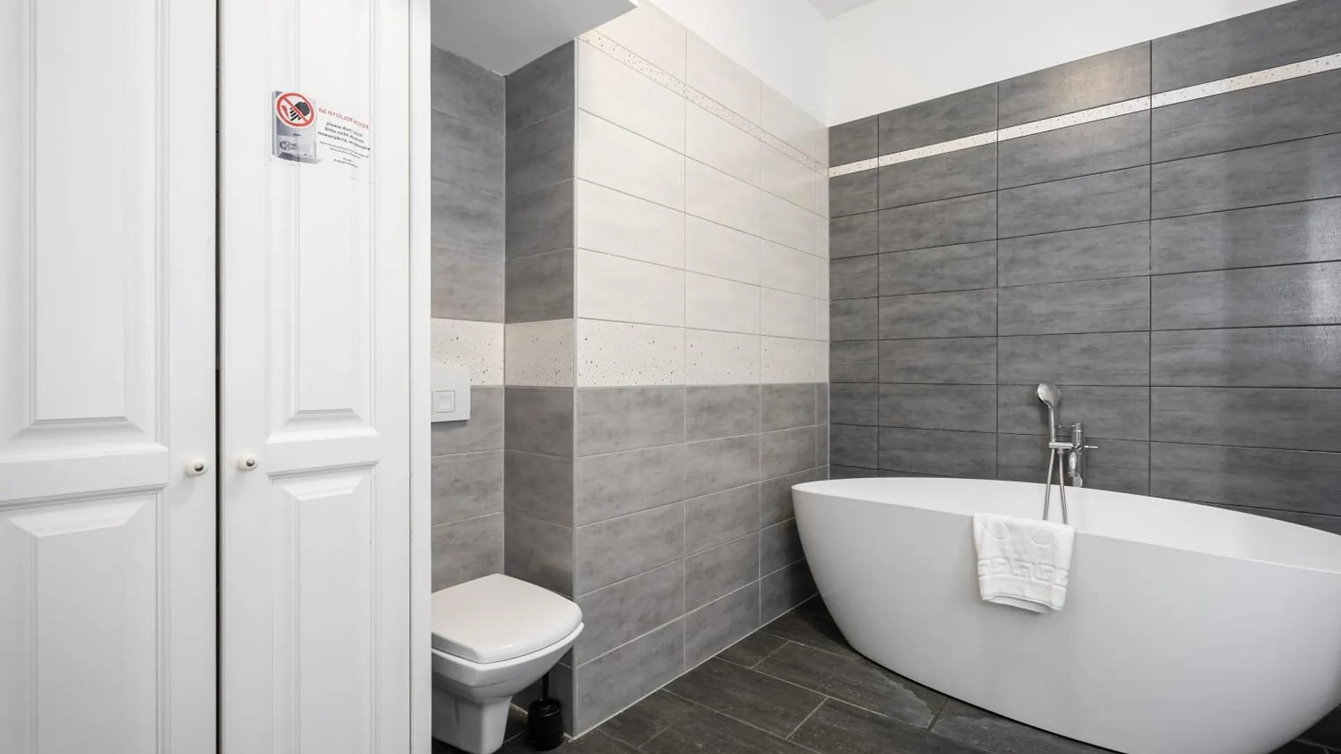 Ventura Ridge Apartment Budapest