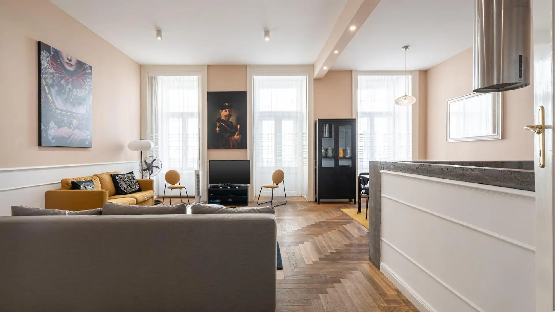Ventura Ridge Apartment Budapest